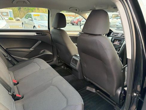 Used 2018 Volkswagen Passat 2.0T S w/ Driver Assistance Package FWD image 24