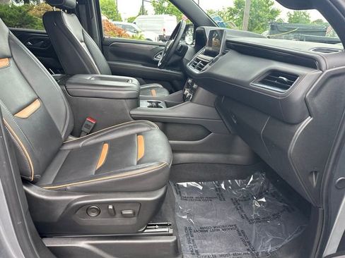 Used 2024 GMC Yukon AT4 w/ Technology Package AWD/4WD image 16