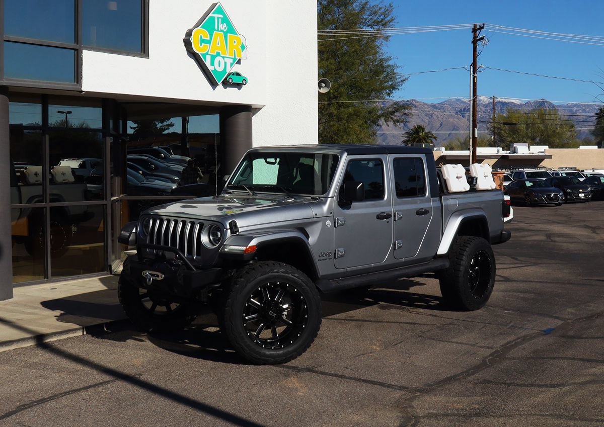 Used 2021 Jeep Gladiator Overland w/ Popular Equipment Package AWD/4WD image 2