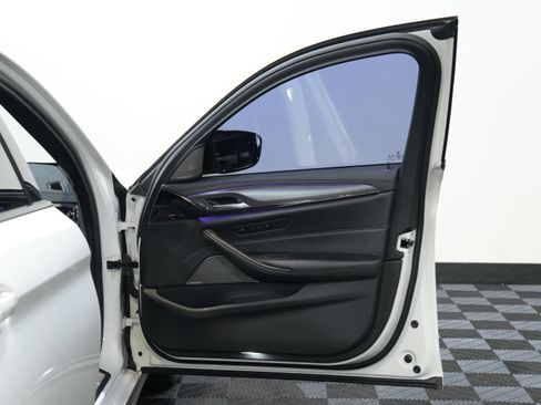 Used 2019 BMW M5 w/ Executive Package image 24