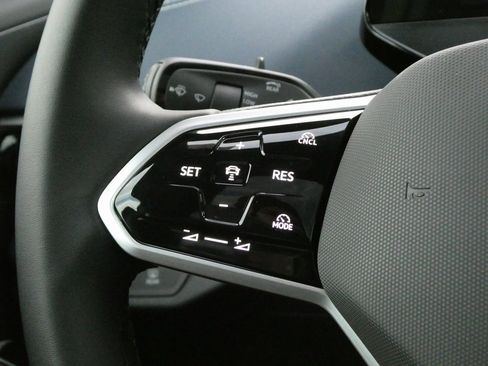 New 2025 Volkswagen ID.4 Pro S image 10