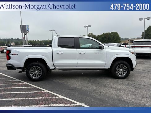 Used 2024 Chevrolet Colorado LT w/ LT Convenience Package III image 4