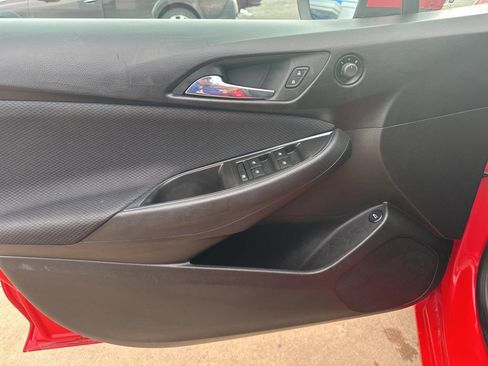 Used 2018 Chevrolet Cruze LT w/ LT Fleet Convenience Package image 16