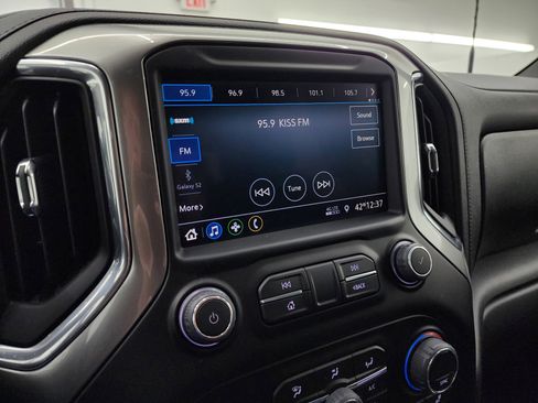 Used 2023 Chevrolet Silverado 2500 LT w/ Z71 Sport Edition image 11