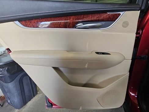 Used 2019 Cadillac XT5 Luxury AWD/4WD image 29
