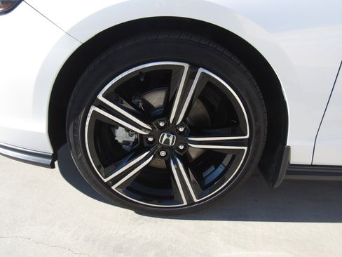 Certified 2024 Honda Accord Sport image 4