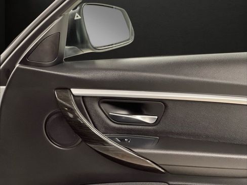 Used 2018 BMW 330i xDrive Wagon image 39