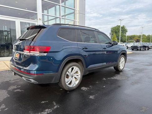 Used 2023 Volkswagen Atlas SE w/ Panoramic Sunroof Package AWD/4WD image 7