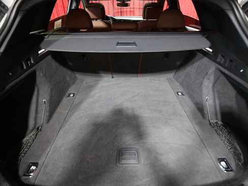 Used 2021 Audi e-tron Premium w/ Convenience Plus Package image 32