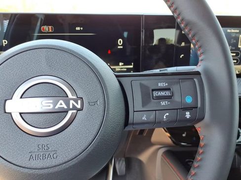 New 2026 Nissan Kicks SR FWD image 10