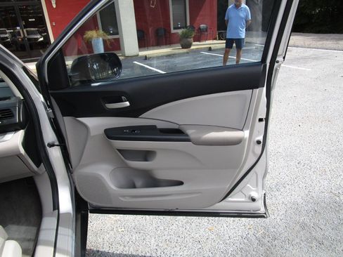 Used 2013 Honda CR-V LX image 27