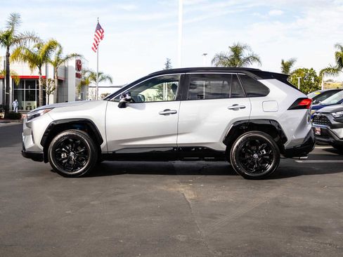 Certified 2025 Toyota RAV4 XSE image 4