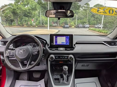Used 2023 Toyota RAV4 XLE Premium FWD image 14