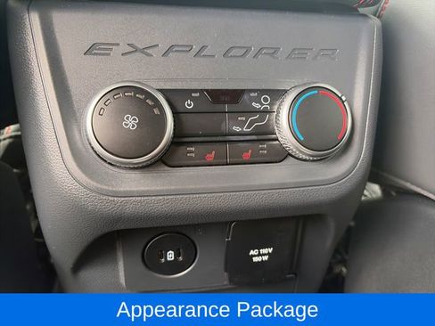 Used 2025 Ford Explorer ST image 12