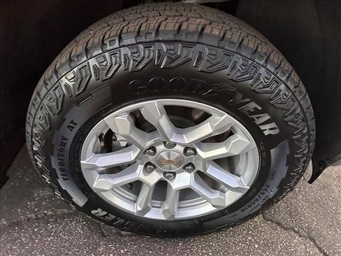 Certified 2023 Chevrolet Silverado 1500 LT image 33