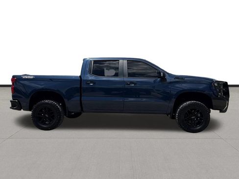 Used 2019 Chevrolet Silverado 1500 LT Trail Boss AWD/4WD image 4