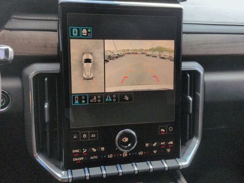 Used 2026 GMC Acadia Denali Ultimate w/ LPO, All-Weather Package FWD image 22