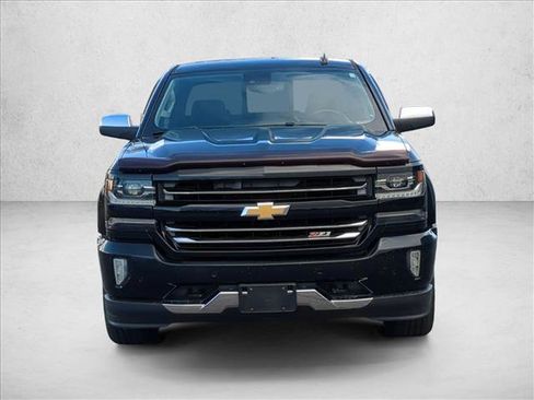 Used 2017 Chevrolet Silverado 1500 LTZ Z71 w/ LTZ Plus Package image 2