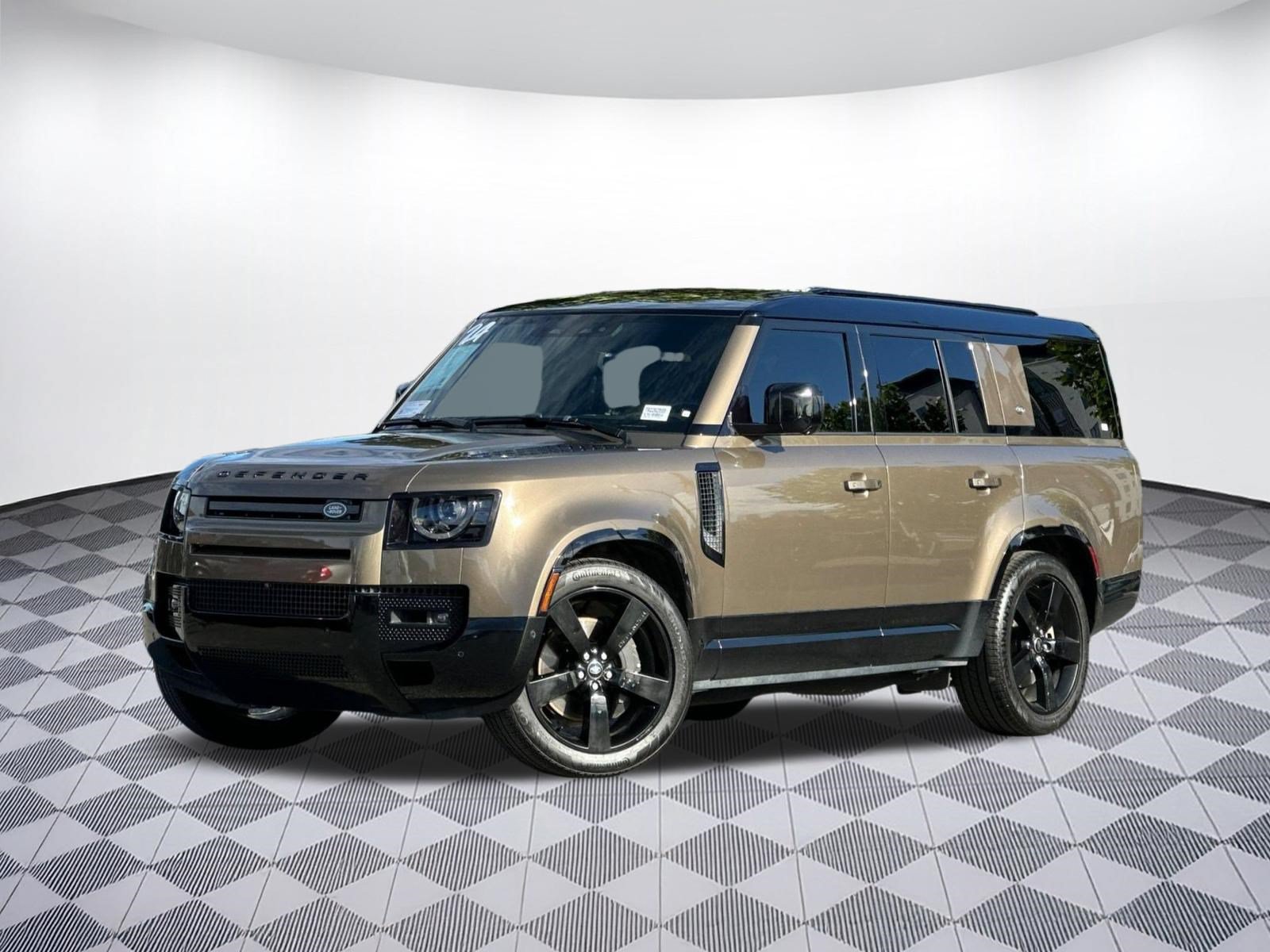 Used 2024 Land Rover Defender 130 X-Dynamic SE AWD/4WD image 1