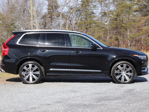 Used 2020 Volvo XC90 T6 Inscription w/ Protection Package image 2