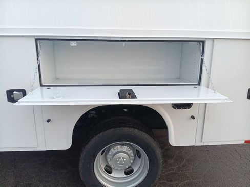 New 2024 RAM 5500 Tradesman image 40