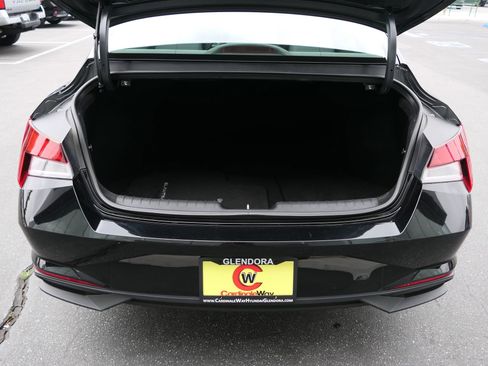 Used 2023 Hyundai Elantra SEL FWD image 21