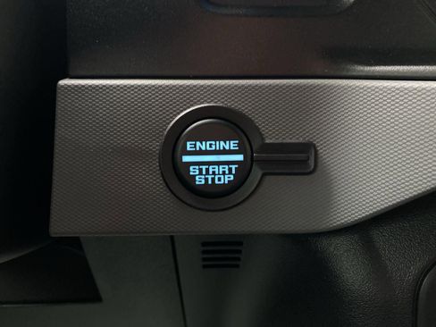 Used 2022 Ford Bronco Big Bend w/ Sasquatch Package image 9