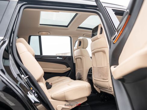 Used 2019 Mercedes-Benz GLS 450 4MATIC image 19