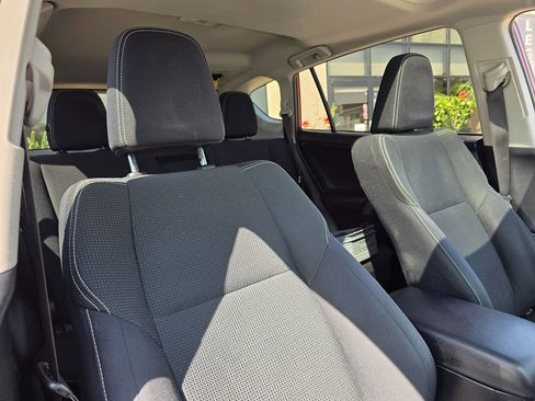 Used 2016 Toyota RAV4 XLE image 16
