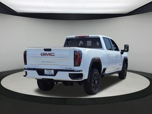 New 2026 GMC Sierra 2500 AT4 w/ AT4 Premium Plus Package AWD/4WD image 8