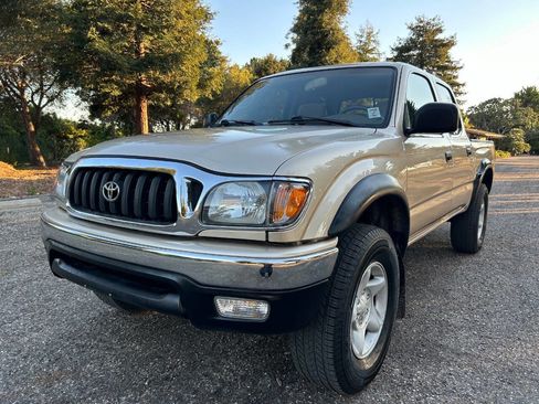 Used 2003 Toyota Tacoma PreRunner image 1