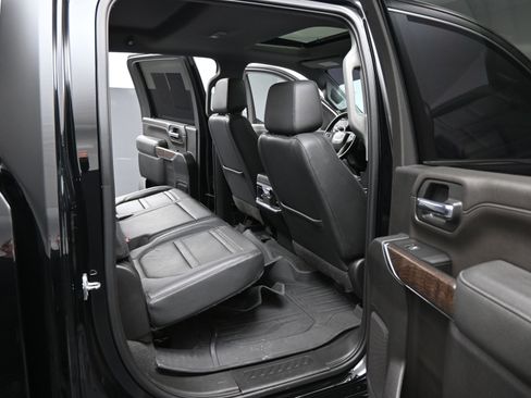 Certified 2022 GMC Sierra 3500 Denali image 26