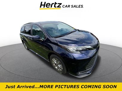 Used 2025 Toyota Sienna XLE