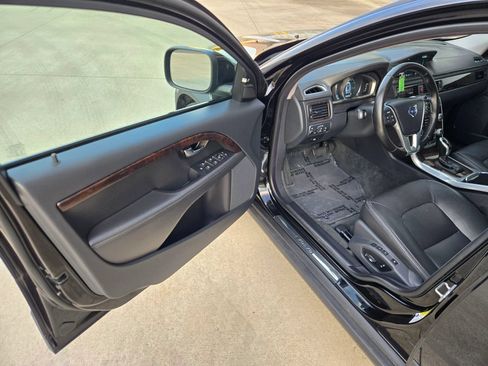 Used 2016 Volvo XC70 T5 Premier w/ Proximity Package AWD/4WD image 10
