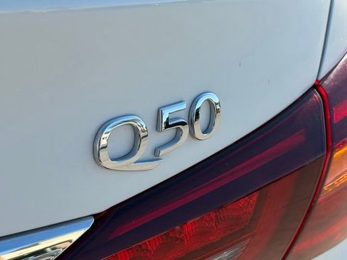 Used 2023 INFINITI Q50 Luxe image 9