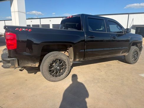 Used 2018 Chevrolet Silverado 1500 LT w/ Texas Edition AWD/4WD image 3