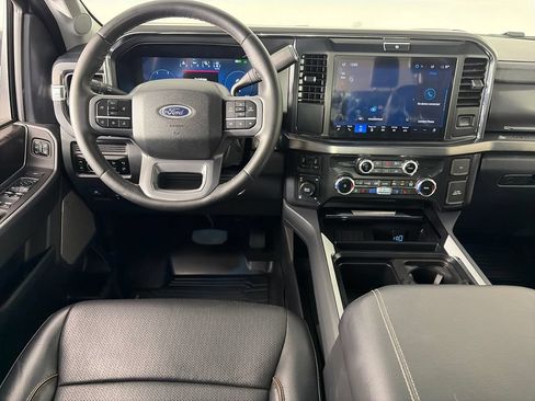 Used 2025 Ford F350 Lariat AWD/4WD image 14