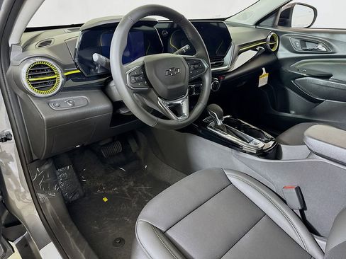 New 2026 Chevrolet Trax ACTIV w/ Driver Confidence Package FWD image 5
