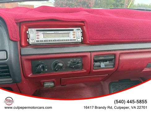 Used 1993 Ford F150 4x4 Regular Cab image 13