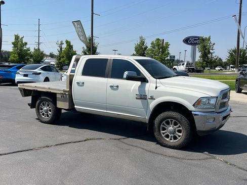 Used 2018 RAM 2500 Laramie w/ Convenience Group AWD/4WD image 6