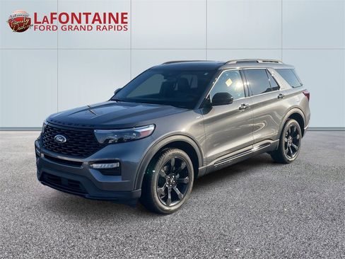 Certified 2023 Ford Explorer ST-Line image 1