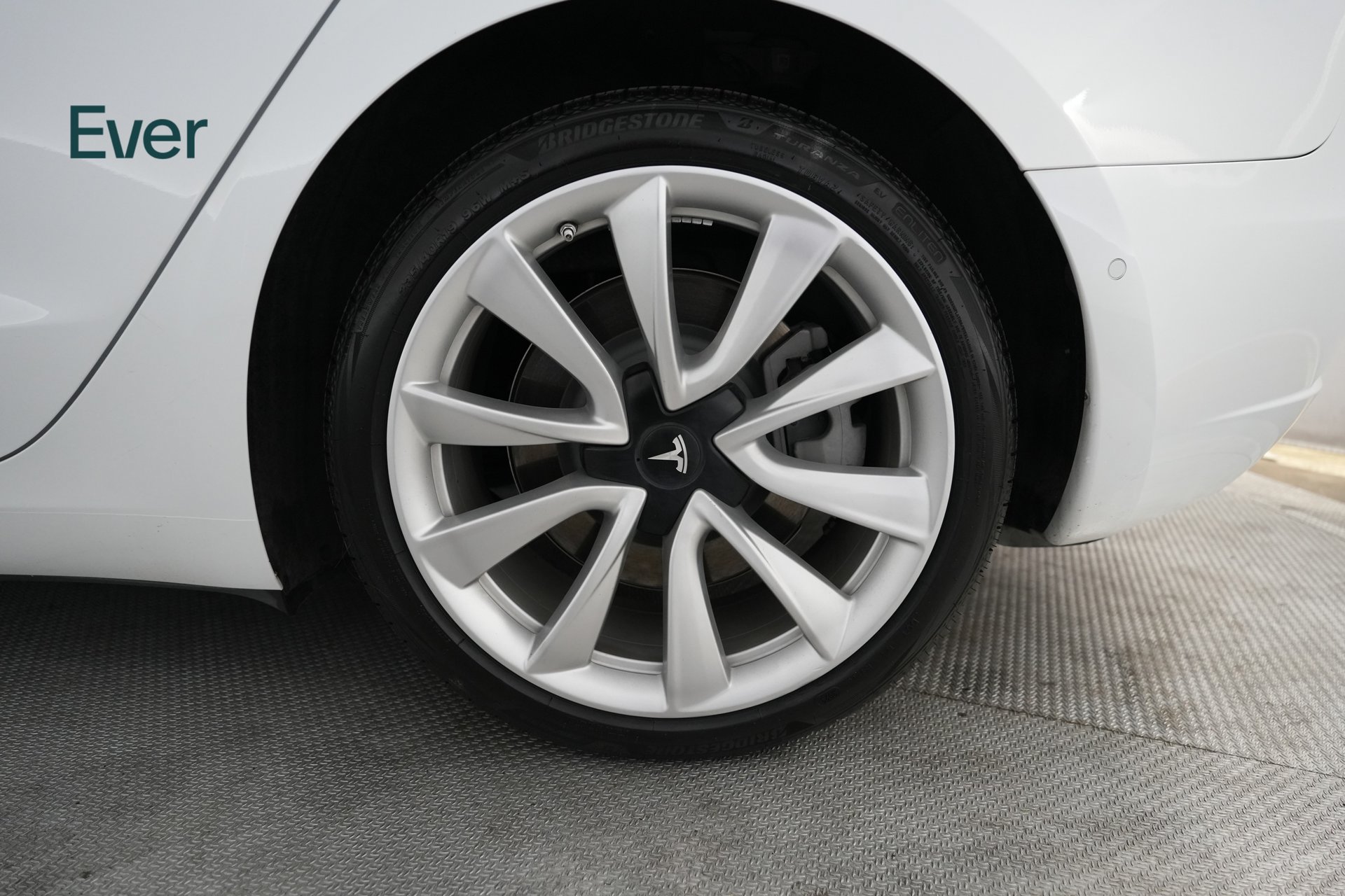 Used 2018 Tesla Model 3 Mid Range RWD image 9
