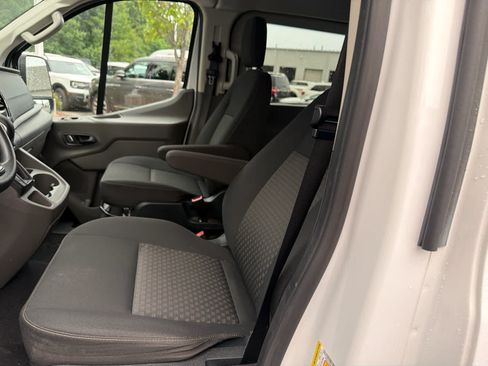 Used 2023 Ford Transit 350 XLT RWD image 19