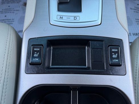 Used 2013 Subaru Outback 2.5i Limited w/ Moonroof Pkg image 26