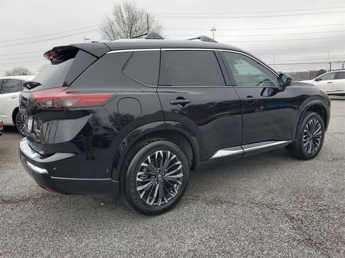 Used 2026 Nissan Rogue Platinum w/ Platinum Premium Package image 5