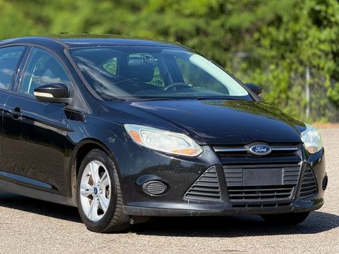Used 2014 Ford Focus SE FWD image 15