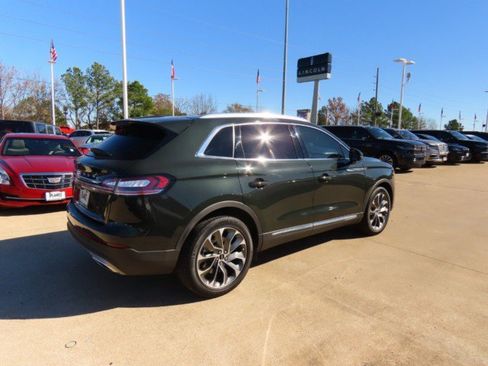 Certified 2022 Lincoln Nautilus Reserve image 9