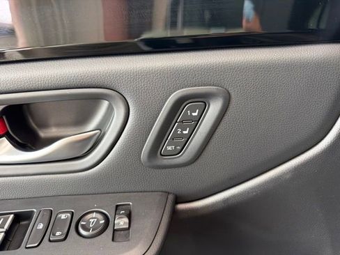 Used 2025 Honda Pilot TrailSport image 22