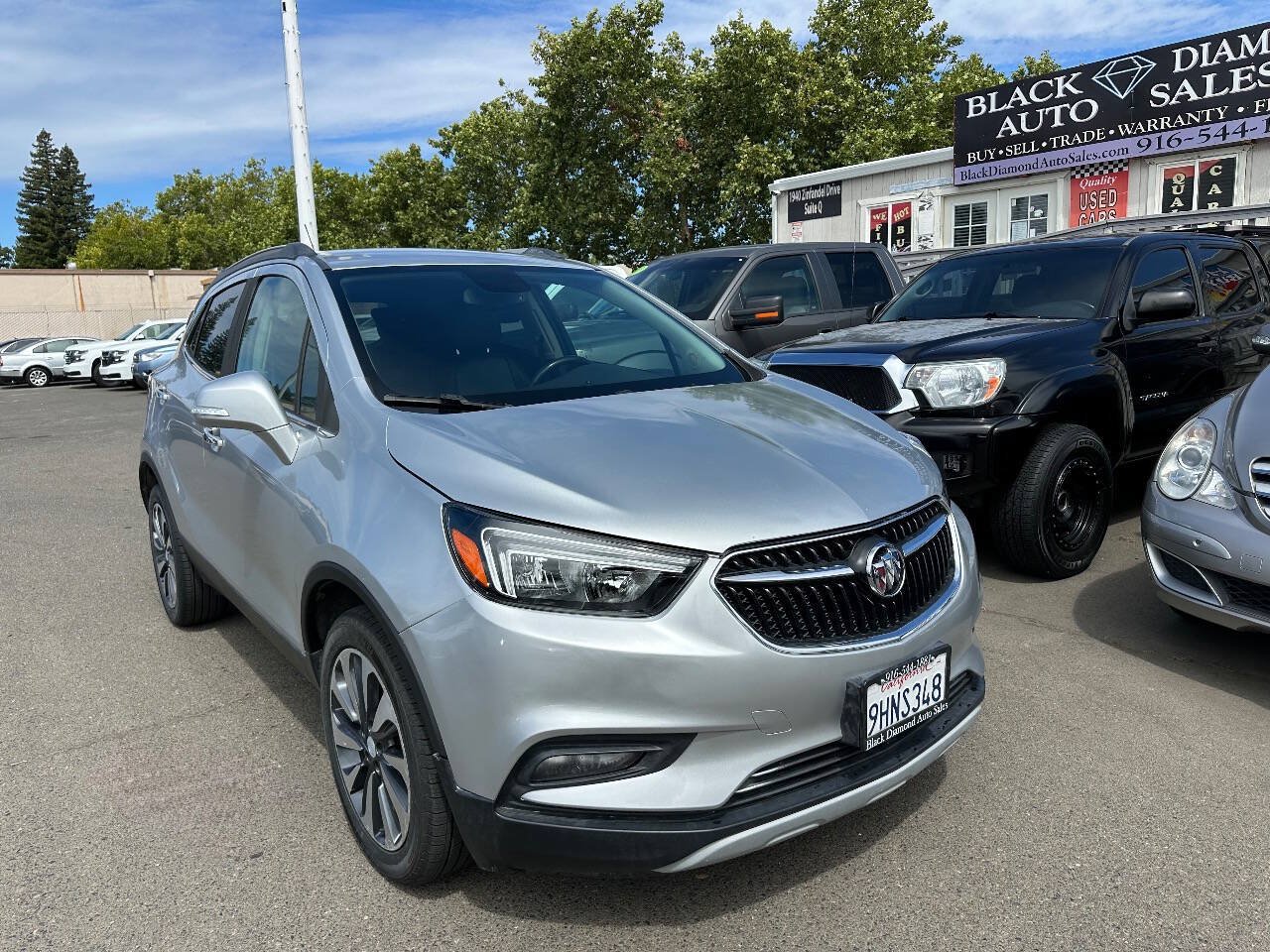 Used 2020 Buick Encore Essence AWD/4WD image 3