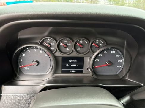 Used 2020 Chevrolet Silverado 2500 Custom w/ Custom Value Package AWD/4WD image 16